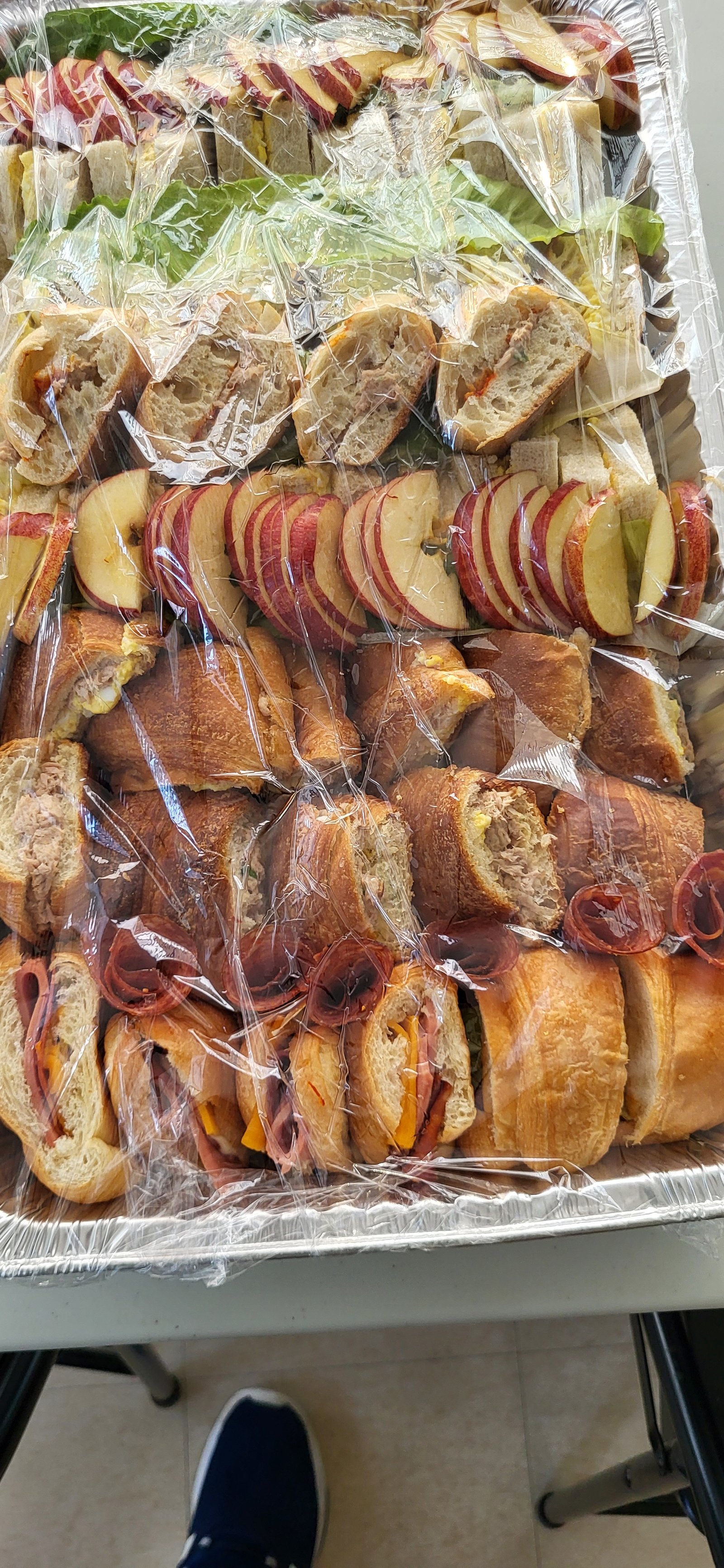 Catering platter with fruit